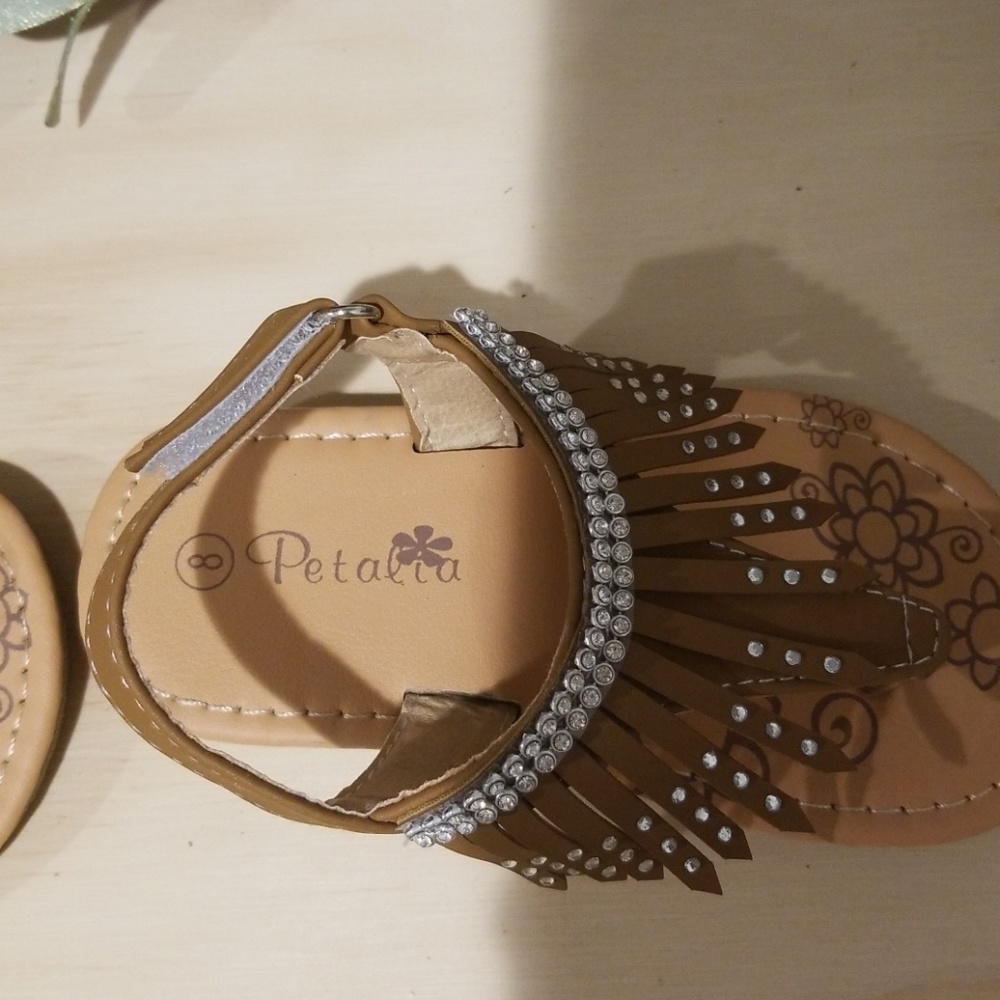 Sandals - Picture 4 of 6